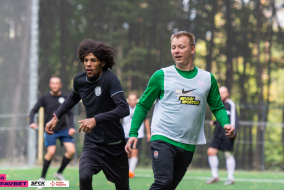 <a href="https://st.getinfootball.com/albums/1078446/63300e2635cb2_1920.jpg" target="_blank">Завантажити оригінал</a>