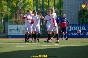 <a href="https://st.getinfootball.com/albums/1078495/6333618cee272_1920.jpg" target="_blank">Descarcă</a>