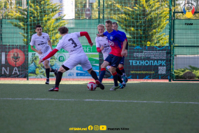 <a href="https://st.getinfootball.com/albums/1078495/633362a20d492_1920.jpg" target="_blank">Descarcă</a>