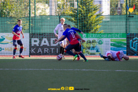 <a href="https://st.getinfootball.com/albums/1078495/633362c7337bb_1920.jpg" target="_blank">Descarcă</a>