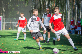 <a href="https://st.getinfootball.com/albums/1078532/633abd14e2655_1920.jpg" target="_blank">Завантажити оригінал</a>