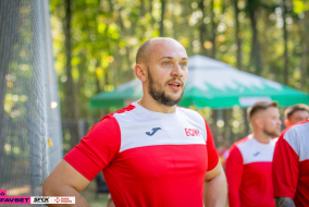 <a href="https://st.getinfootball.com/albums/1078532/633abd2e097e1_1920.jpg" target="_blank">Завантажити оригінал</a>