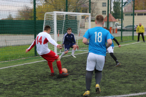 <a href="https://st.getinfootball.com/albums/1078891/635a1f606c610_1920.jpg" target="_blank">Завантажити оригінал</a>