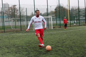 <a href="https://st.getinfootball.com/albums/1079079/636eb023380c8_1920.jpg" target="_blank">Завантажити оригінал</a>