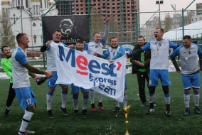 <a href="https://st.getinfootball.com/albums/1079192/637cc47690b4d_1920.jpg" target="_blank">Завантажити оригінал</a>
