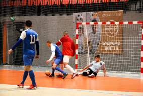 <a href="https://st.getinfootball.com/albums/1079591/63ad6c13ae9b0_1920.jpeg" target="_blank">Завантажити оригінал</a>