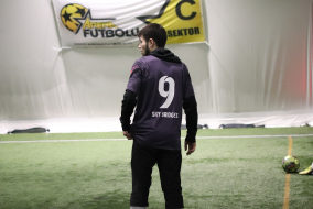 <a href="https://st.getinfootball.com/albums/1080003/63daea7d25ed7_1920.jpg" target="_blank">Download original</a>