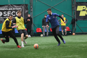 <a href="https://st.getinfootball.com/albums/1080038/63deb7cea7050_1920.jpg" target="_blank">Завантажити оригінал</a>