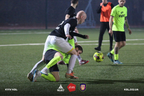 <a href="https://st.getinfootball.com/albums/1080762/6421936819750_1920.jpg" target="_blank">Завантажити оригінал</a>