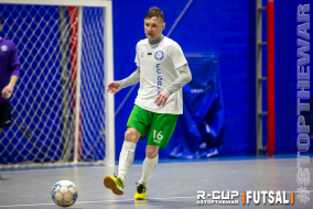 <a href="https://st.getinfootball.com/albums/1080793/6422f0ce0e6d5_1920.jpg" target="_blank">Завантажити оригінал</a>