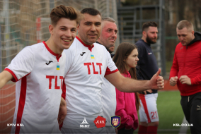 <a href="https://st.getinfootball.com/albums/1080807/6423076248712_1920.jpg" target="_blank">Завантажити оригінал</a>