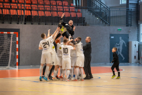 <a href="https://st.getinfootball.com/albums/1080905/642dc18a3f9bf_1920.jpg" target="_blank">Завантажити оригінал</a>