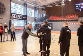 <a href="https://st.getinfootball.com/albums/1080905/642dc1deaba9c_1920.jpg" target="_blank">Завантажити оригінал</a>