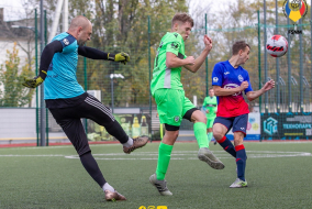 <a href="https://st.getinfootball.com/albums/1081013/643985172946c_1920.jpg" target="_blank">Descarcă</a>