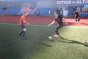 <a href="https://st.getinfootball.com/albums/1081262/6452023224b88_1920.jpg" target="_blank">Завантажити оригінал</a>