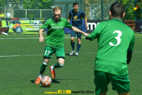 <a href="https://st.getinfootball.com/albums/1081307/64590dfd6fe4c_1920.jpg" target="_blank">Descarcă</a>