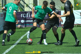 <a href="https://st.getinfootball.com/albums/1081311/64590f0eabf68_1920.jpg" target="_blank">Descarcă</a>