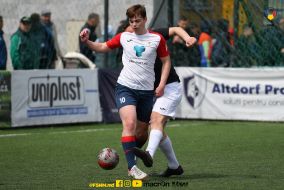 <a href="https://st.getinfootball.com/albums/1081321/6459124785911_1920.jpg" target="_blank">Descarcă</a>