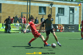 <a href="https://st.getinfootball.com/albums/1081329/645915b9e968a_1920.jpg" target="_blank">Descarcă</a>