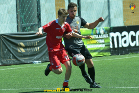 <a href="https://st.getinfootball.com/albums/1081329/645915c396409_1920.jpg" target="_blank">Descarcă</a>