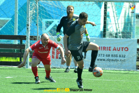 <a href="https://st.getinfootball.com/albums/1081329/645915d2440d4_1920.jpg" target="_blank">Descarcă</a>