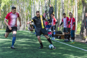 <a href="https://st.getinfootball.com/albums/1081345/64591e5d95420_1920.jpg" target="_blank">Завантажити оригінал</a>