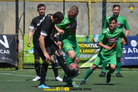 <a href="https://st.getinfootball.com/albums/1081354/645921cba02e3_1920.jpg" target="_blank">Descarcă</a>