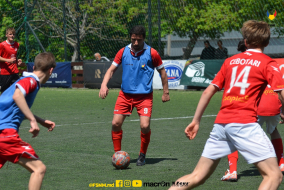 <a href="https://st.getinfootball.com/albums/1081363/645925280d917_1920.jpg" target="_blank">Descarcă</a>