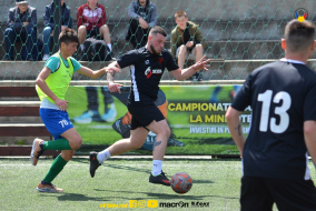<a href="https://st.getinfootball.com/albums/1081367/6459269144270_1920.jpg" target="_blank">Descarcă</a>