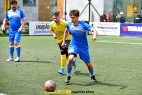 <a href="https://st.getinfootball.com/albums/1081370/645928449e2c1_1920.jpg" target="_blank">Descarcă</a>