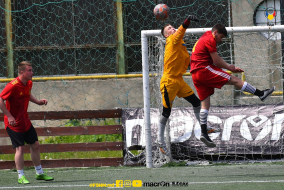 <a href="https://st.getinfootball.com/albums/1081371/6459291318256_1920.jpg" target="_blank">Descarcă</a>