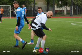 <a href="https://st.getinfootball.com/albums/1081392/64593875f40cd_1920.jpg" target="_blank">Завантажити оригінал</a>