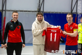 <a href="https://st.getinfootball.com/albums/1081399/64594b6ad4fbc_1920.jpg" target="_blank">Завантажити оригінал</a>