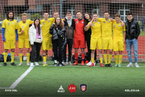 <a href="https://st.getinfootball.com/albums/1081412/6459f8c3448ab_1920.jpg" target="_blank">Завантажити оригінал</a>