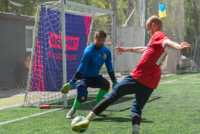 <a href="https://st.getinfootball.com/albums/1081475/64620936c06e2_1920.jpg" target="_blank">Завантажити оригінал</a>