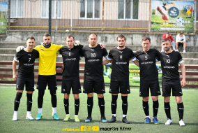 <a href="https://st.getinfootball.com/albums/1081585/6467116469757_1920.jpg" target="_blank">Descarcă</a>