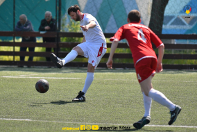 <a href="https://st.getinfootball.com/albums/1081588/64671302bf51b_1920.jpg" target="_blank">Descarcă</a>
