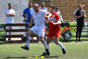 <a href="https://st.getinfootball.com/albums/1081588/64671303e89e2_1920.jpg" target="_blank">Descarcă</a>