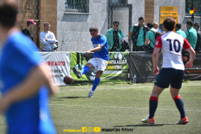 <a href="https://st.getinfootball.com/albums/1081589/646713da821f0_1920.jpg" target="_blank">Descarcă</a>