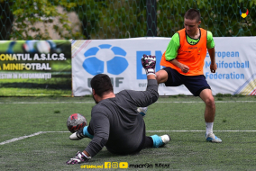 <a href="https://st.getinfootball.com/albums/1081592/646715bb424a8_1920.jpg" target="_blank">Descarcă</a>