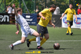 <a href="https://st.getinfootball.com/albums/1081599/64671934d03d2_1920.jpg" target="_blank">Descarcă</a>