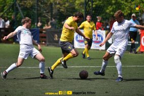 <a href="https://st.getinfootball.com/albums/1081599/646719372b853_1920.jpg" target="_blank">Descarcă</a>