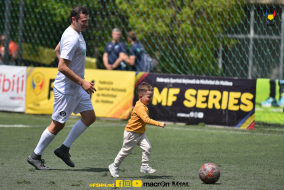 <a href="https://st.getinfootball.com/albums/1081599/64671943cb507_1920.jpg" target="_blank">Descarcă</a>