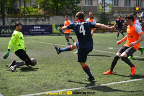 <a href="https://st.getinfootball.com/albums/1081600/6467199ebc557_1920.jpg" target="_blank">Descarcă</a>