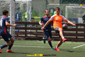 <a href="https://st.getinfootball.com/albums/1081600/646719acb4623_1920.jpg" target="_blank">Descarcă</a>