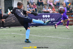 <a href="https://st.getinfootball.com/albums/1081610/6467213575050_1920.jpg" target="_blank">Descarcă</a>