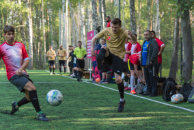 <a href="https://st.getinfootball.com/albums/1081614/646b51e32c8c9_1920.jpg" target="_blank">Завантажити оригінал</a>