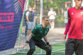 <a href="https://st.getinfootball.com/albums/1081657/646c8ad941050_1920.jpg" target="_blank">Завантажити оригінал</a>