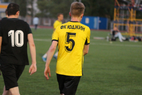 <a href="https://st.getinfootball.com/albums/1081690/646d14add2224_1920.jpg" target="_blank">Завантажити оригінал</a>