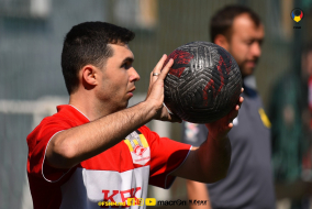 <a href="https://st.getinfootball.com/albums/1081727/64705ddbb2829_1920.jpg" target="_blank">Descarcă</a>